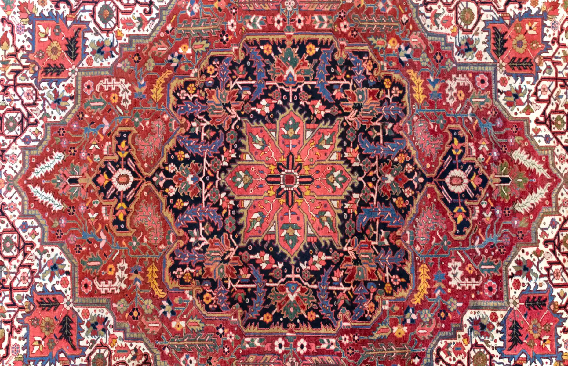 10 x 12 Vintage Heriz Wool Area Rug