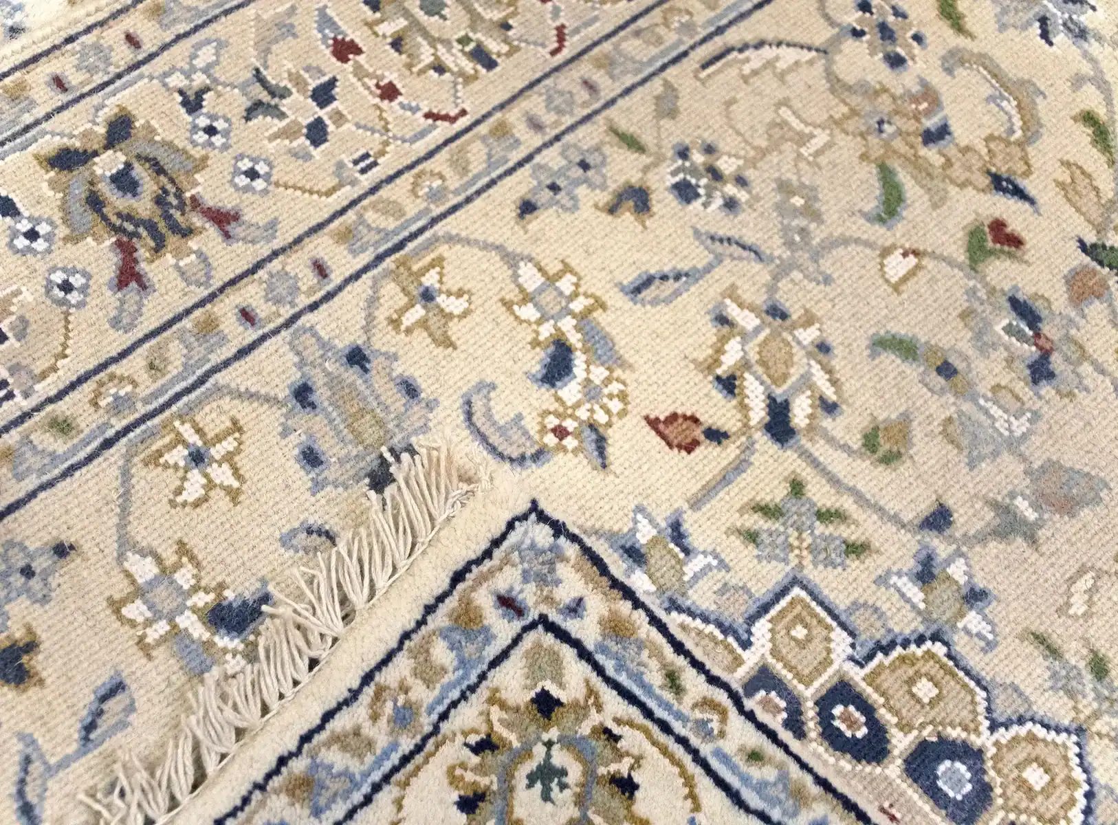 3 x 10 New Nain Indian Wool Rug - Image 6
