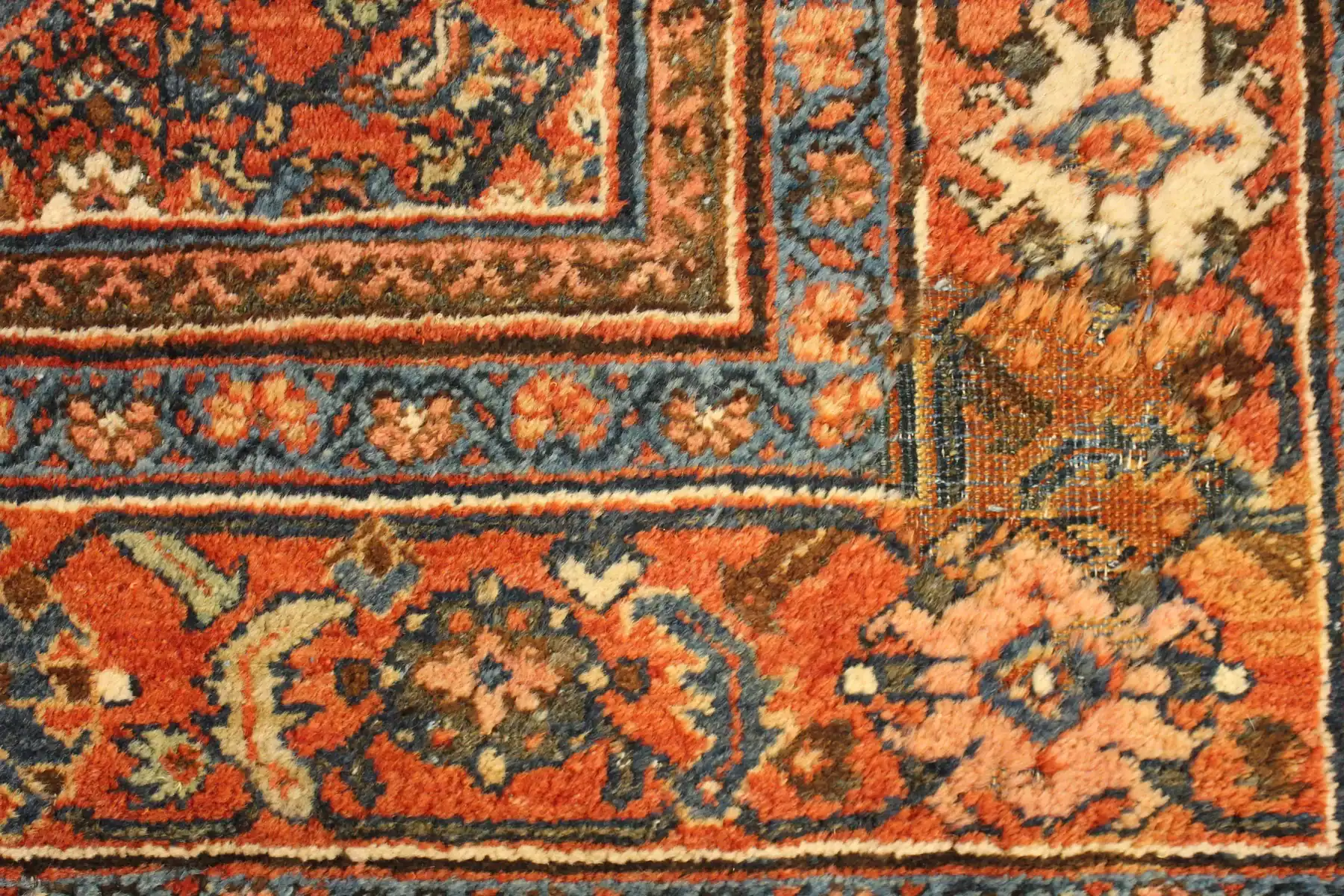 7 x 10 All-Over Design Antique Mahal Rug - Image 9